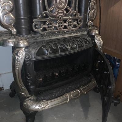 ANTIQUE VICTORIAN F & L KAHN BROS GAS PARLOR STOVE | FANCY CAST IRON