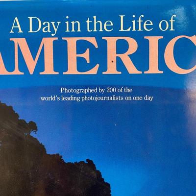 A Day in the Life of America 200 Photos Taken on the Same Day from Around the Country Coffee Table Book