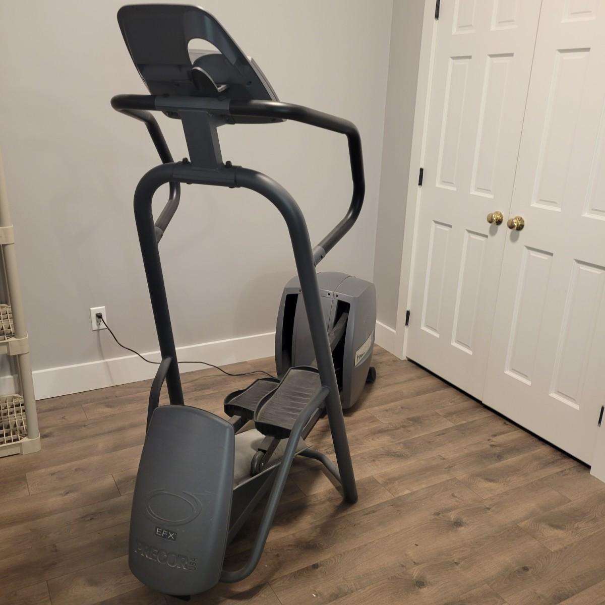 Precor EFX Elliptical Machine (BLRDW)