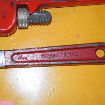 Lot of 2 Wrenches