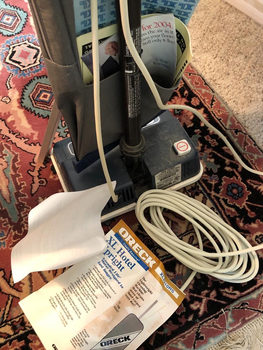 ORECK Classic XL Vacuum (Turned on) Lot 239