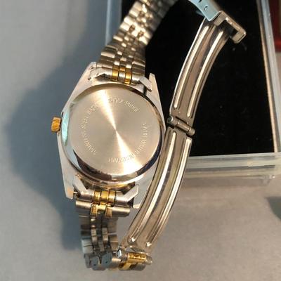 Vintage 15 Jewel Swiss Travel Clock & Diamond Quartz Watch -Lot 237