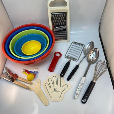 Retro Kitchen Lot - Plastic Mixing Bowls Hand Gadgets and More