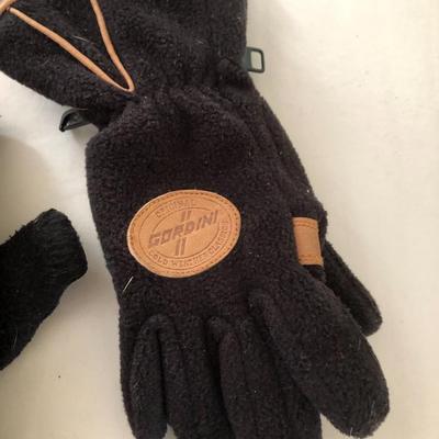 Hats, Scarf & Vintage Gloves -Lot 234