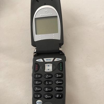 AT&T Wireless Flip Phone -Lot 231