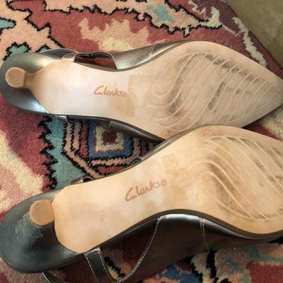 Ladies New & Used Shoes 8-8.5 (Paul Green Boston Bootie Size 8 New) -Lot 230