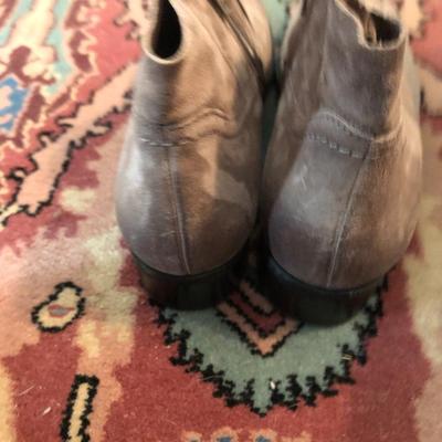 Ladies New & Used Shoes 8-8.5 (Paul Green Boston Bootie Size 8 New) -Lot 230