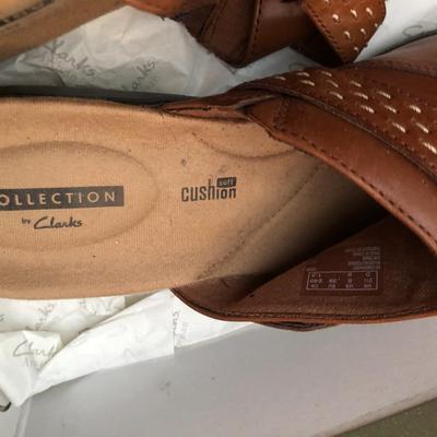 Ladies New & Used Shoes 8-8.5 (Paul Green Boston Bootie Size 8 New) -Lot 230