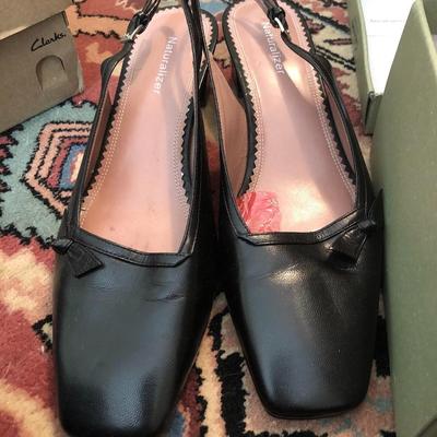 Ladies New & Used Shoes 8-8.5 (Paul Green Boston Bootie Size 8 New) -Lot 230