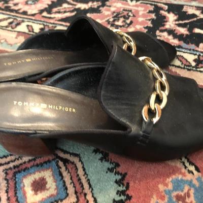 Ladies New & Used Shoes 8-8.5 (Paul Green Boston Bootie Size 8 New) -Lot 230