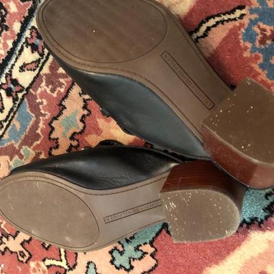 Ladies New & Used Shoes 8-8.5 (Paul Green Boston Bootie Size 8 New) -Lot 230