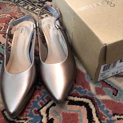 Ladies New & Used Shoes 8-8.5 (Paul Green Boston Bootie Size 8 New) -Lot 230