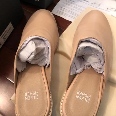 Eileen Fisher (Brand New) Toni Washed Leather Mule; Size 8 Shoes -Lot 227