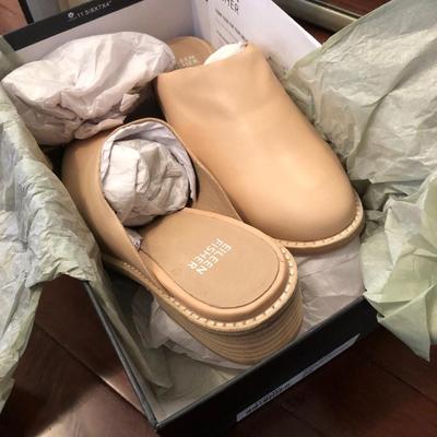 Eileen Fisher (Brand New) Toni Washed Leather Mule; Size 8 Shoes -Lot 227