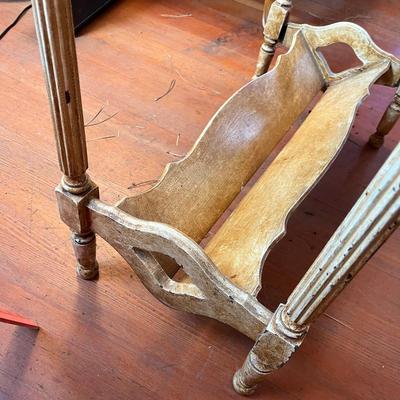 Fun antiqued table w/ magazine rack