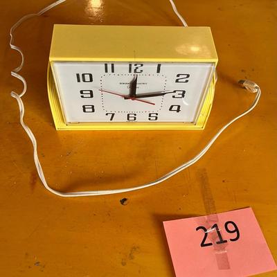 Fun Vintage Yellow Kitchen clock