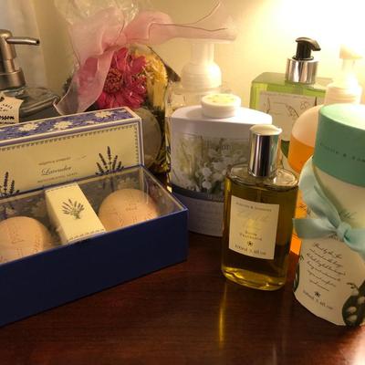 Misc. Hand/Bar Soaps & Potpourri -Lot 221