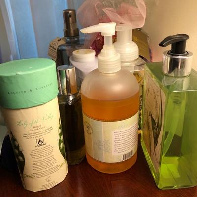 Misc. Hand/Bar Soaps & Potpourri -Lot 221