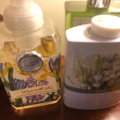 Misc. Hand/Bar Soaps & Potpourri -Lot 221