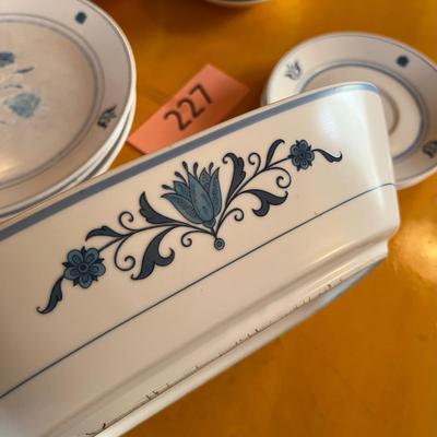 Noritake Blue Haven china group