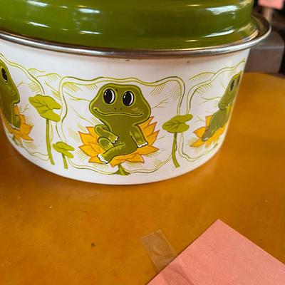 Neil the Frog Enamil cookware.