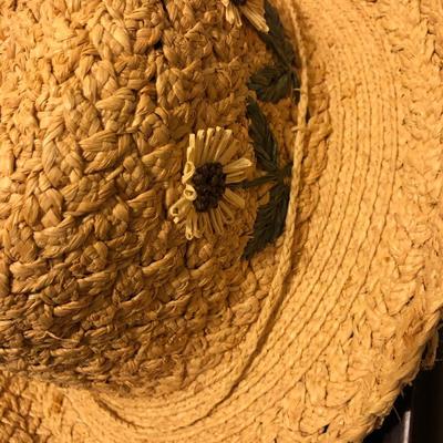 One Vincent Umbrella & Four Hats -Lot 206