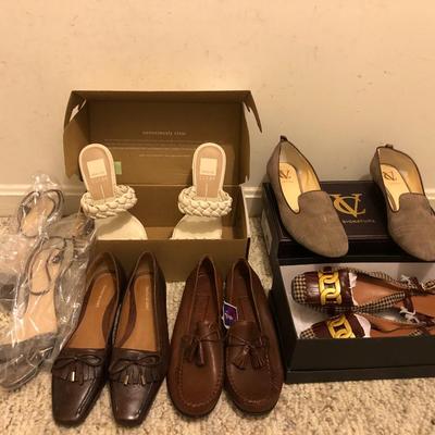 Ladies Mixed Dress Shoes, Loafers, Sandals (Some New) -Lot 202