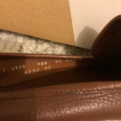 Ladies Mixed Dress Shoes, Loafers, Sandals (Some New) -Lot 202