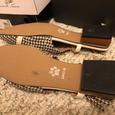 Ladies Shoes Sandals 8M/8.5M, Eileen Fisher, Sarto, Tommy Hillfiger & more -Lot 200