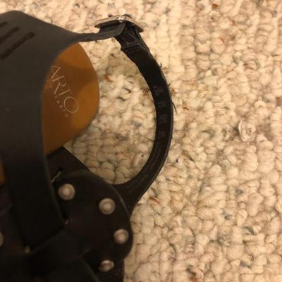 Ladies Shoes Sandals 8M/8.5M, Eileen Fisher, Sarto, Tommy Hillfiger & more -Lot 200