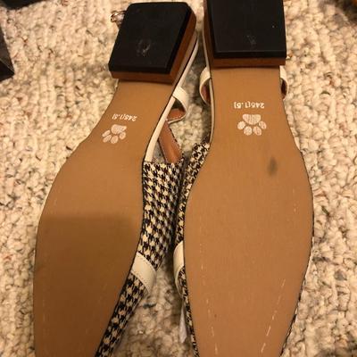 Ladies Shoes Sandals 8M/8.5M, Eileen Fisher, Sarto, Tommy Hillfiger & more -Lot 200