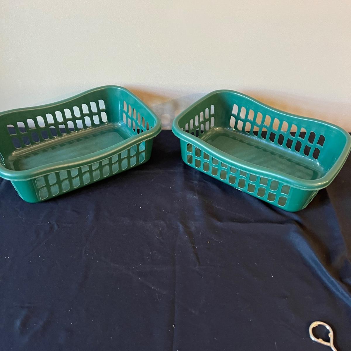 Small Plastic Storage Bins (K-MK)