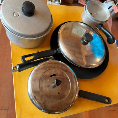 Cabin quality pots & pans