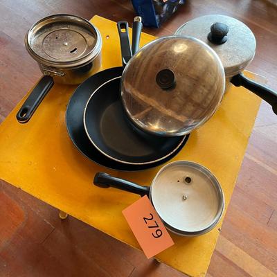 Cabin quality pots & pans