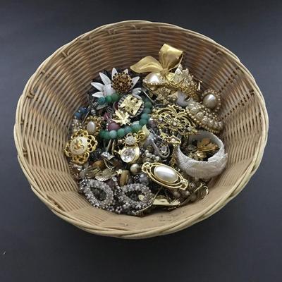 ESTATE JEWELRY