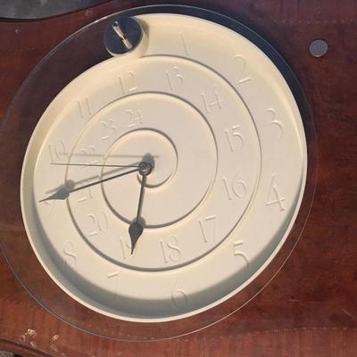 Oscar Tusquets Nautilus design wall clock