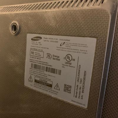 Samsung 31â€ LED Flat Screen TV w/remote