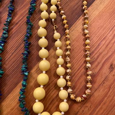 Costume jewelry lot