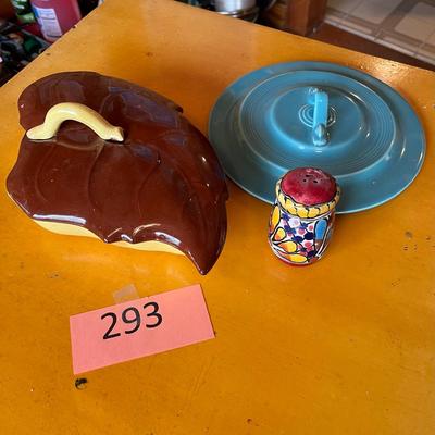 Vintage pottery  Harliquin Lid