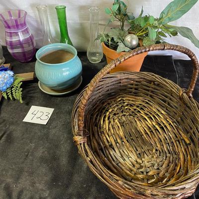 Basket and Vase Lot