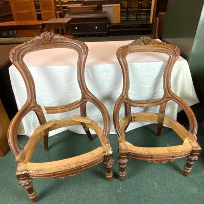 Lot 022 | Pair of Victorian Walnut Chairs | His & Hers