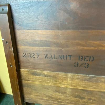 Lot 029 | Davis Cabinet Co. Walnut Head & Footboard