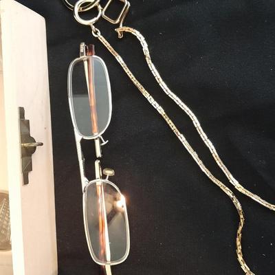 Ladie's Premier Designs watch, Watch chain, and more in a small wooden box