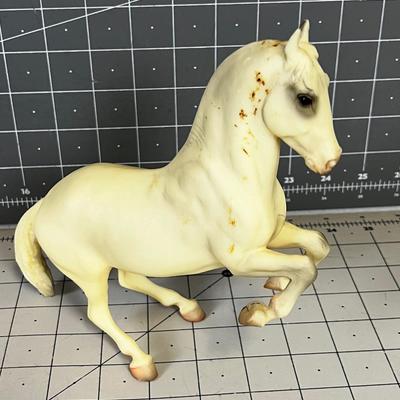 Breyer Horse White Stallion 6