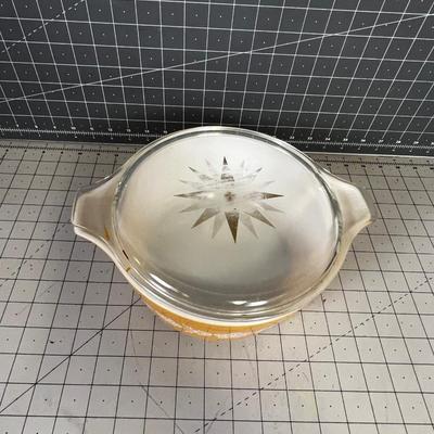 Pyrex Casserole Dish with Lid Golden Lovely