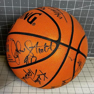 COOL! Signed Basket Ball by the JAZZ Including John Stockton, Griffith etc.