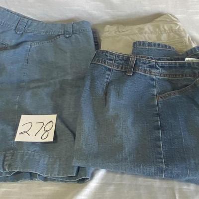 Size 10 Womenâ€™s Shorts and Capris