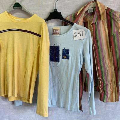 Womenâ€™s Medium Tops