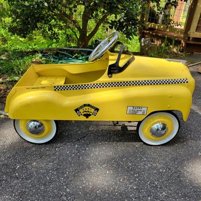 Vintage Yellow Checker Cab Pedal Car (G-DW)