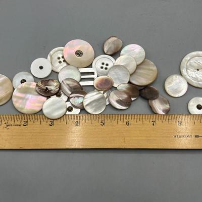 Vintage Lot of Mother of Pearl Mid Century Fashion Sewing Crafting Buttons